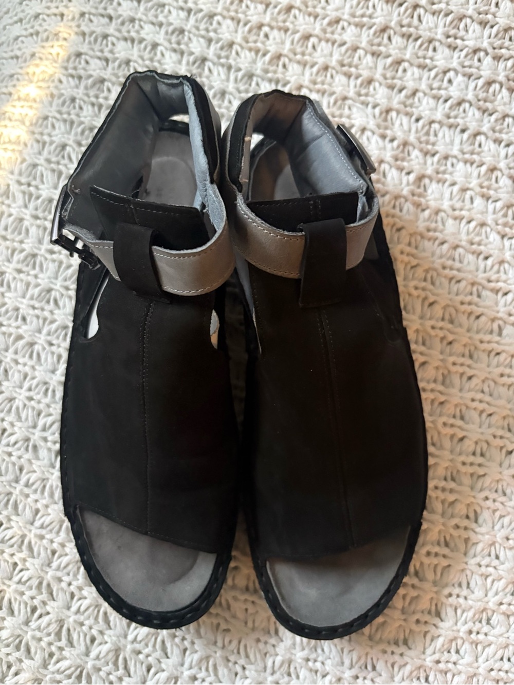Naot Verbena Black Leather Ankle Strap Wedge Sandals Womens 41 / US 10 (new) - Picture 3 of 6